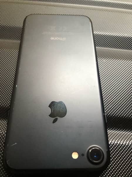 Apple iPhone 7 32GB black full working original not repaired non PTA 3