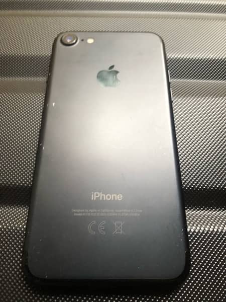 Apple iPhone 7 32GB black full working original not repaired non PTA 4