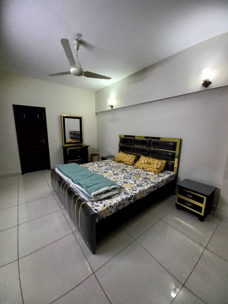 3 bed DD Modern Apartment for short term rental on per day basis. 4