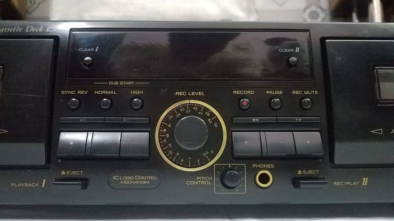 TEAC . W - 790 R . STEREO DOUBLE CASSETTE DECK BRAND NEW CONDITION HY. 2