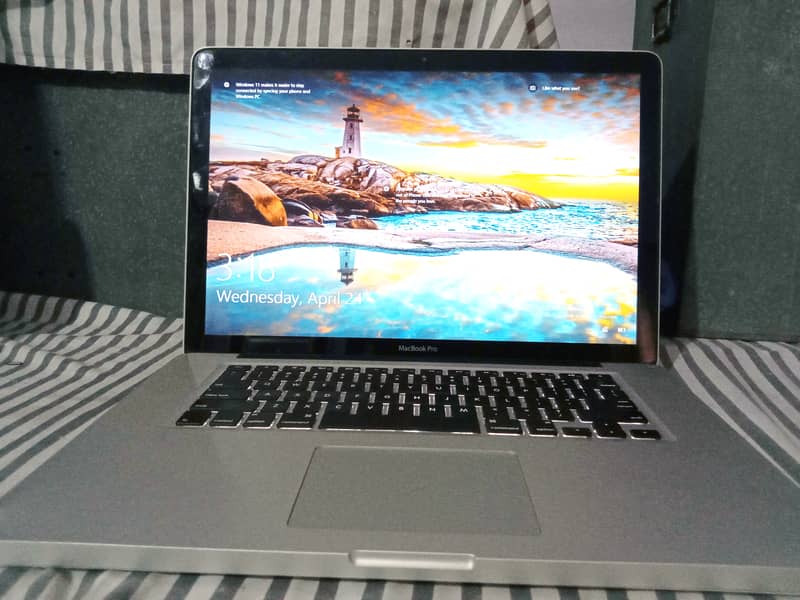 Apple Macbook Pro 9,1 Laptop For Sale 1