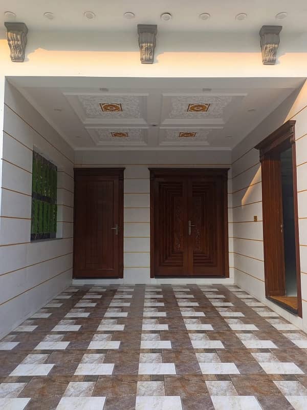 5 MARLA BRAND NEW SPANISH HOUSE FOR SALE 28