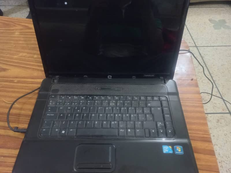 Laptop Compaq dual core for sale 1