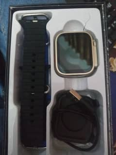 i9 ultra max smartwatch with 2 straps and charger in best condition