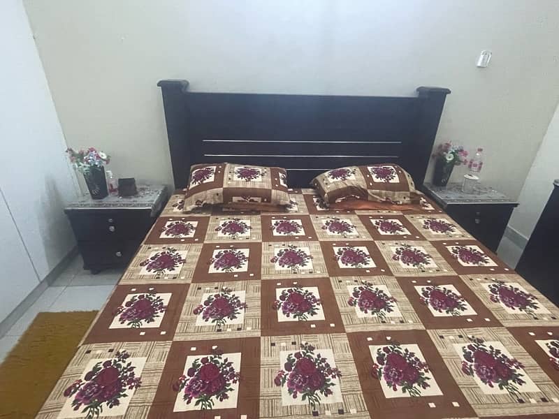 King Size Bed Set With Side Tables,Dressing and Wardrobes 4