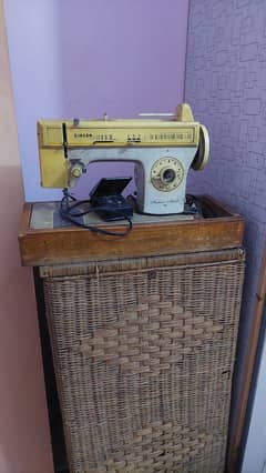 Singer electric sewing machine 0