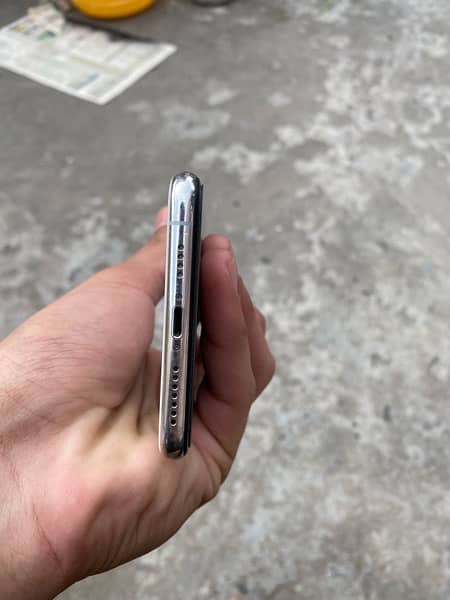 iphone xs 64(gb) Dual Approved 4