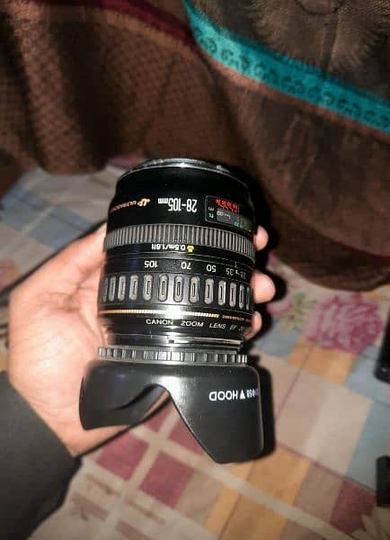 Canan 7D camera with lens 28.105 4