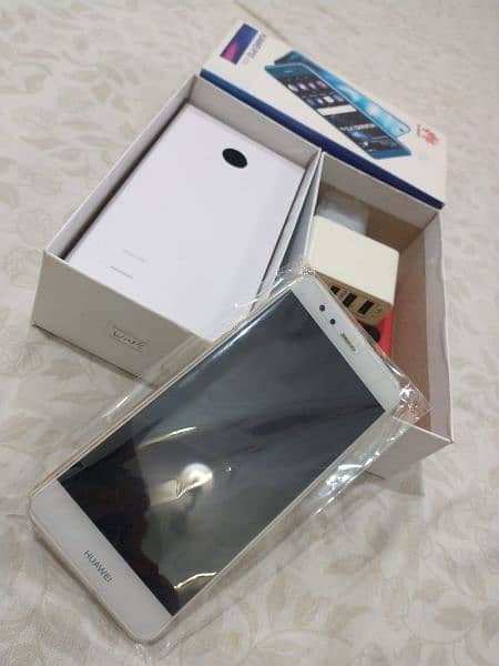 Huawei P10 Lite 4GB 64GB Dual Sim just box opened Sealed Peace 6