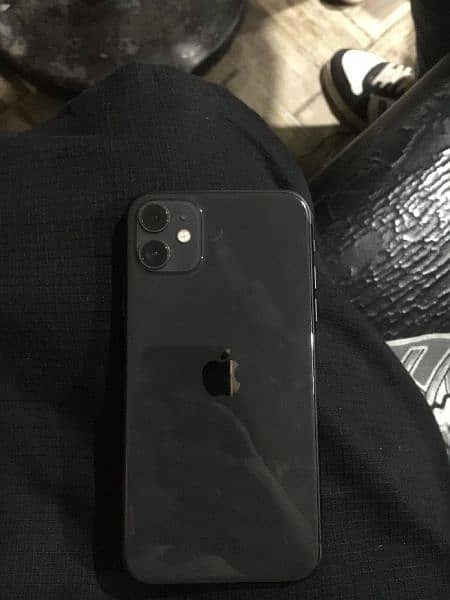 iphone 11 64 gb with 77 battery health 0