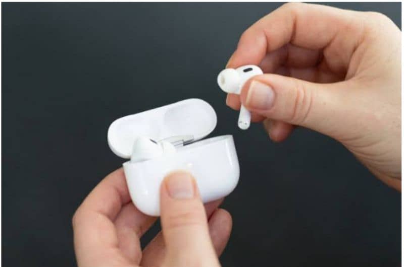 Airpods Pro | Best Quality , Original Airpods and good battery timing 1