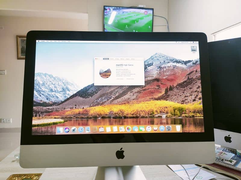Apple iMac 2011 21.5-inch Display 0