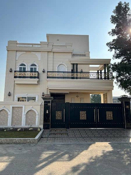 10 Marla Brand New House available for sale in G Block 8