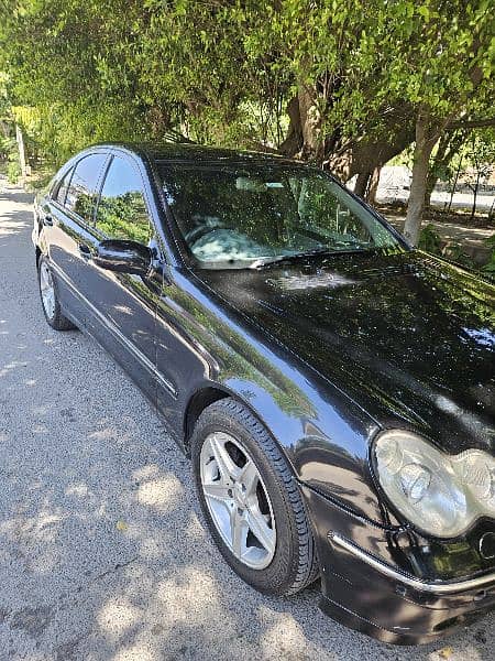 Mercedes Benz C180 up for sale 3