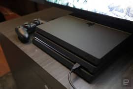 PS4 pro  1 tb condition 10 by 10 all ok