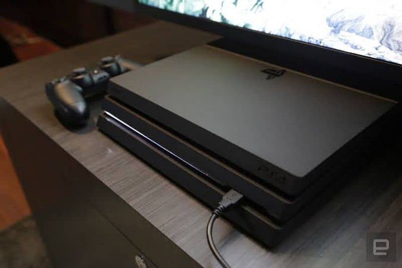 PS4 pro  1 tb condition 10 by 10 all ok 0