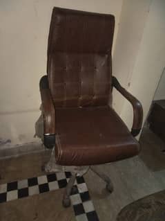 Revolving Executive office chair (high back)