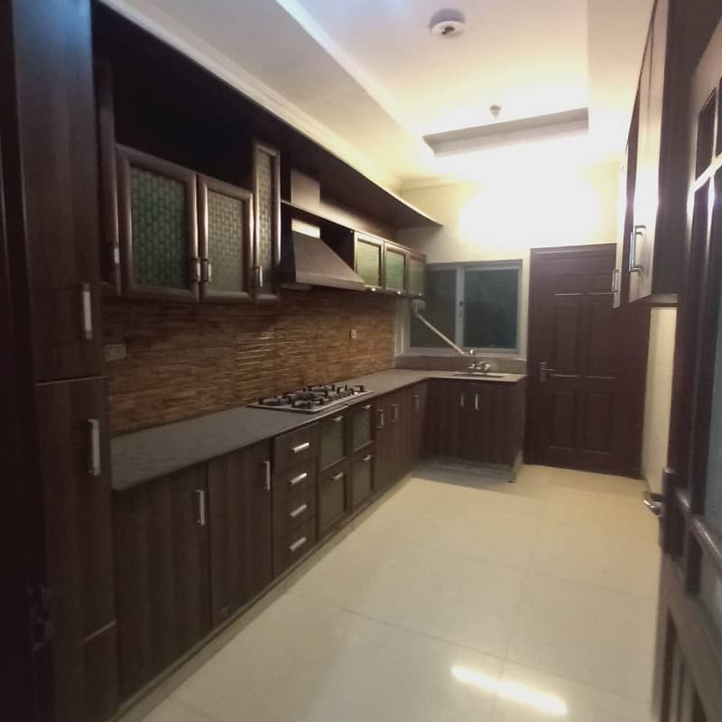 1 Kanal Upper Portion Available For Rent in Bahria Town Phase 3 Rawalpindi 3