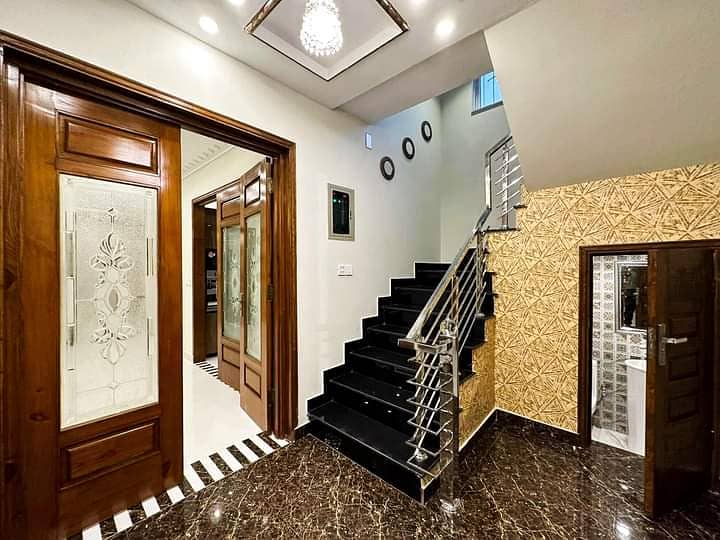 10 Marla Modern House For Sale in Sector B Bahria Town Lahore with Reasonable Price 8