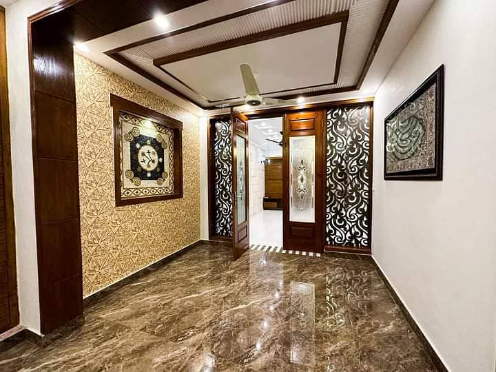 10 Marla Modern House For Sale in Sector B Bahria Town Lahore with Reasonable Price 13