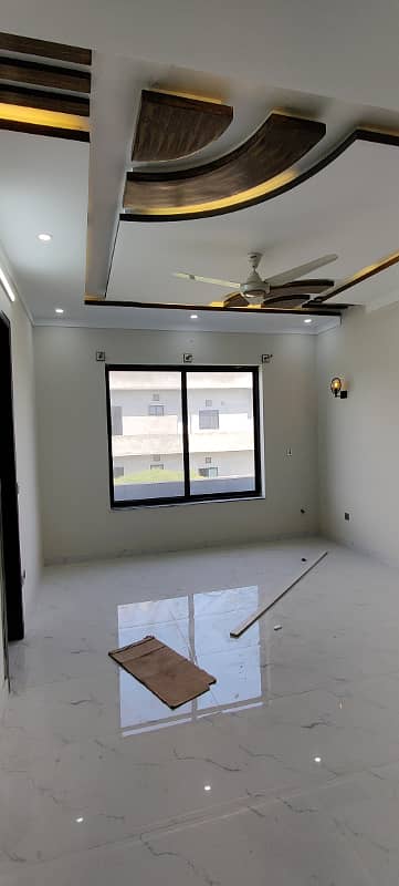 1 Kanal upper portion available for rent in G-16 8