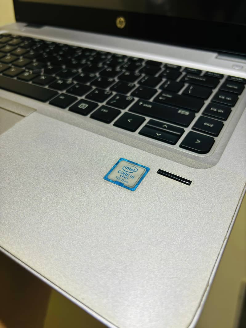HP EliteBook 840 G4 (Touch Screen)  Intel i5 - 7th Gen 3