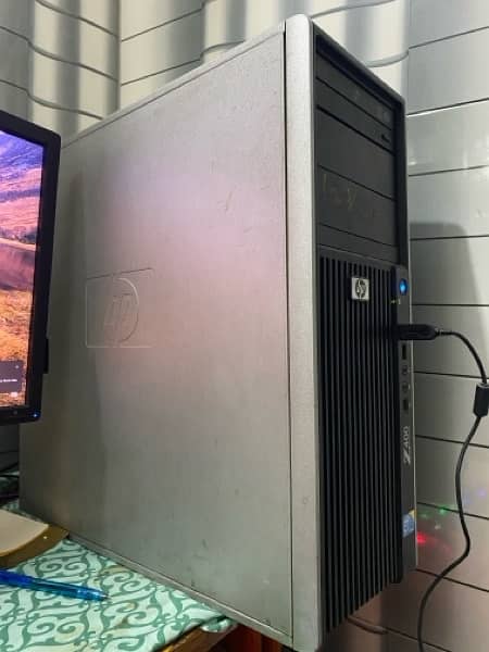 Xeon Z400 pc with gaming mouse and keyboard | heavy duty 2