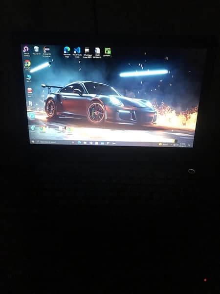 Toshiba Laptop for Normal Use 3