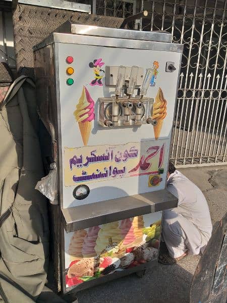 Cone Ice Cream Machine 6 Months Used. Latest Air pump model. 2