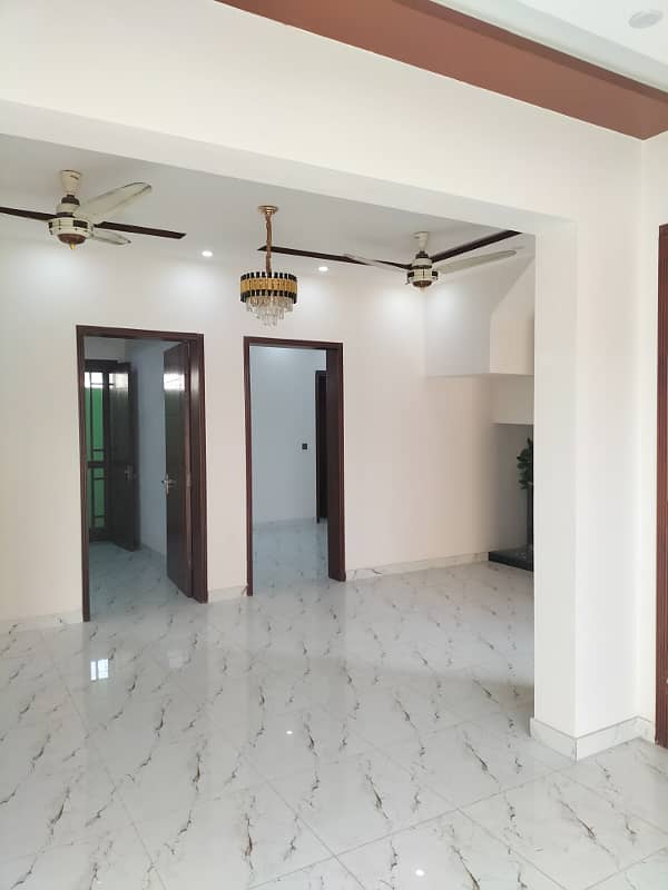 A Well Designed 
Modern House 
Is Up For sale In An Ideal Location In Lahore 10