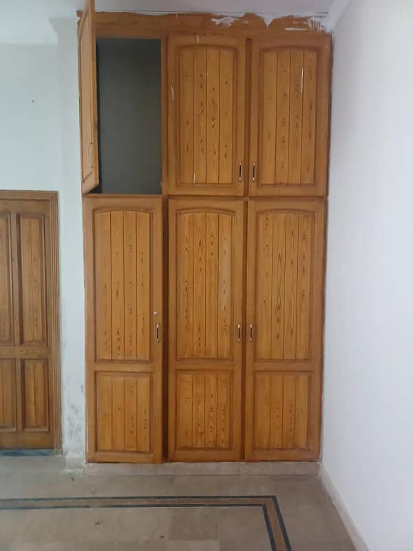 10 Marla Used House Available For Sale in Soan Garden Block H Islamabad 3