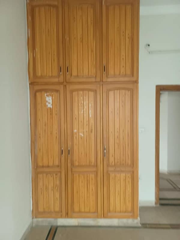 10 Marla Used House Available For Sale in Soan Garden Block H Islamabad 6