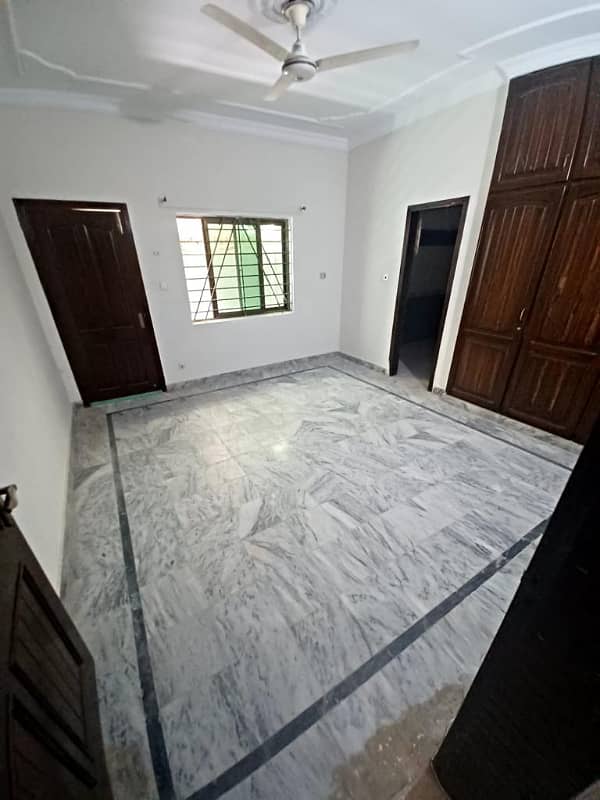 10 Marla Used House Available For Sale in Soan Garden Block H Islamabad 21