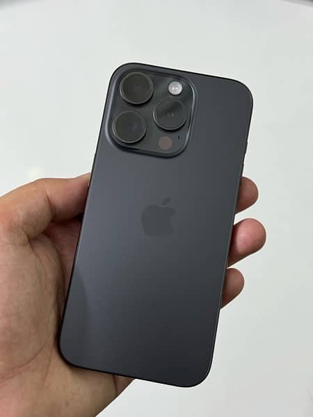 Apple Iphone 15 Pro 1