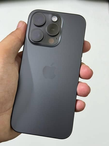 Apple Iphone 15 Pro 2