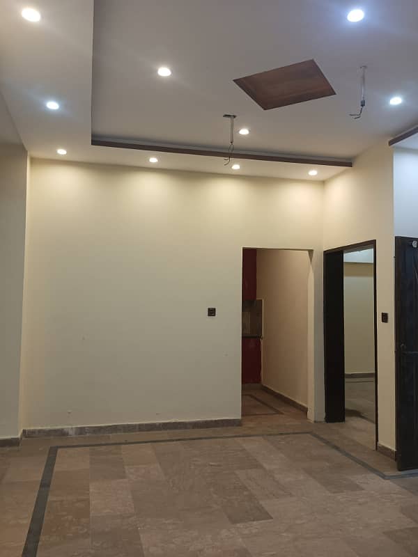 7 Marla very beautiful hot location facing house for rent available in Shadab Colony Ferozepur Road Lahore 4