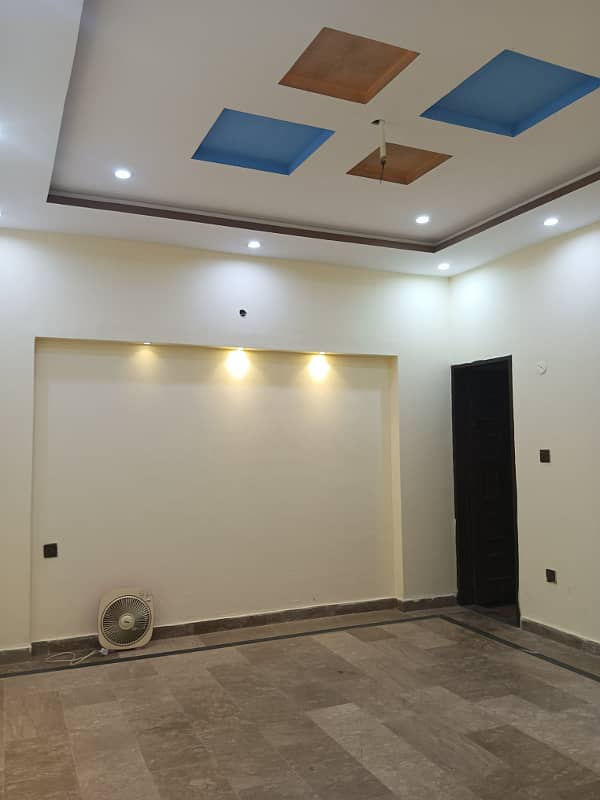 7 Marla very beautiful hot location facing house for rent available in Shadab Colony Ferozepur Road Lahore 8