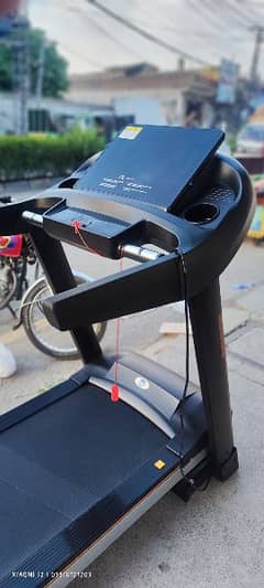 Treadmill elleptical bench press exercise cycle walking running cardio 0