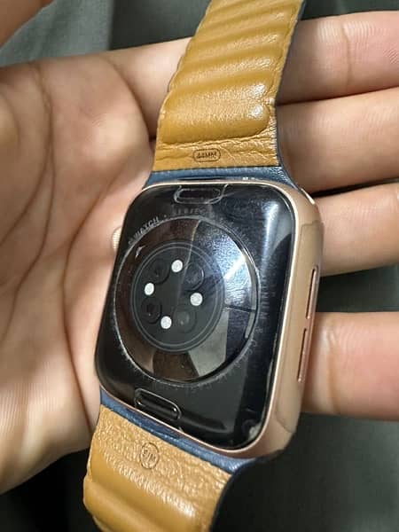 Apple Watch Series 6 44MM 5