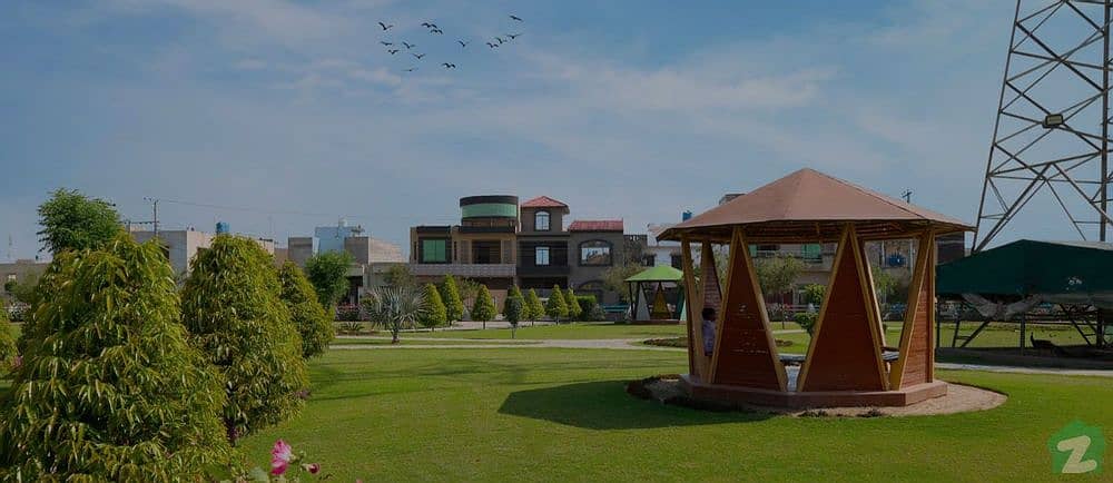 10 Marla park facing Plot in Bismillah Housing scheme 3