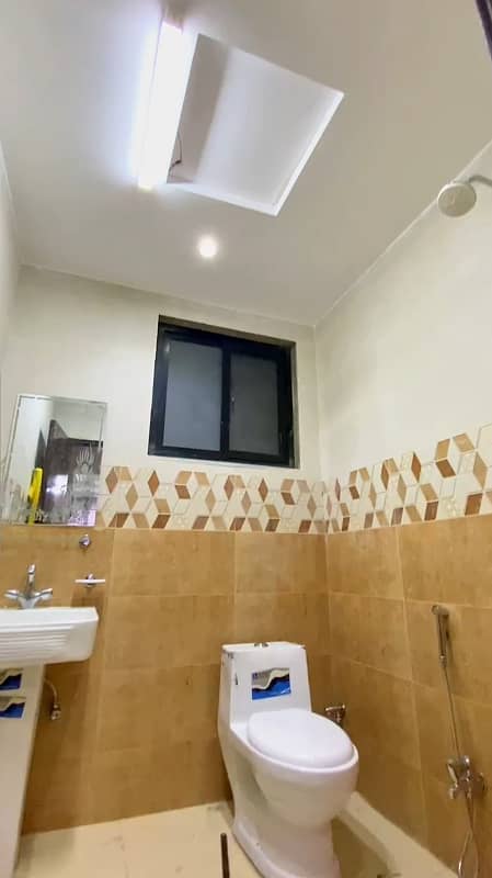 2 bed Furnished flat for rent in citi housing Jhelum 6