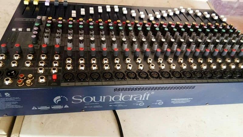 Soundcraft EFX 20 channel Mixing Console Pree mixer sound system dj 0