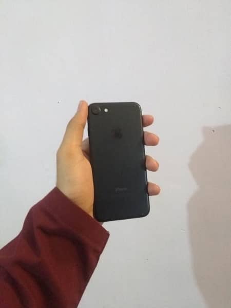 iPhone 7 - PTA Approved (32GB) Good Condition 2