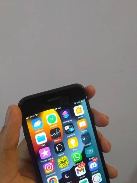 iPhone 7 - PTA Approved (32GB) Good Condition 3