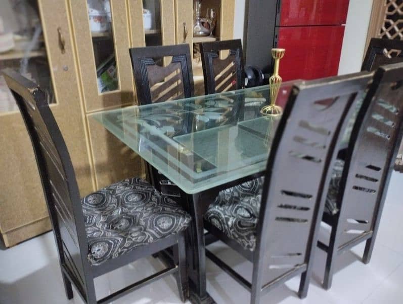 dinning table 6 seater 4