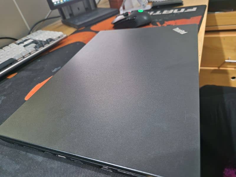 Lenovo ThinkPad i5 8th generation 8gb ram 256 NVME SSD 6