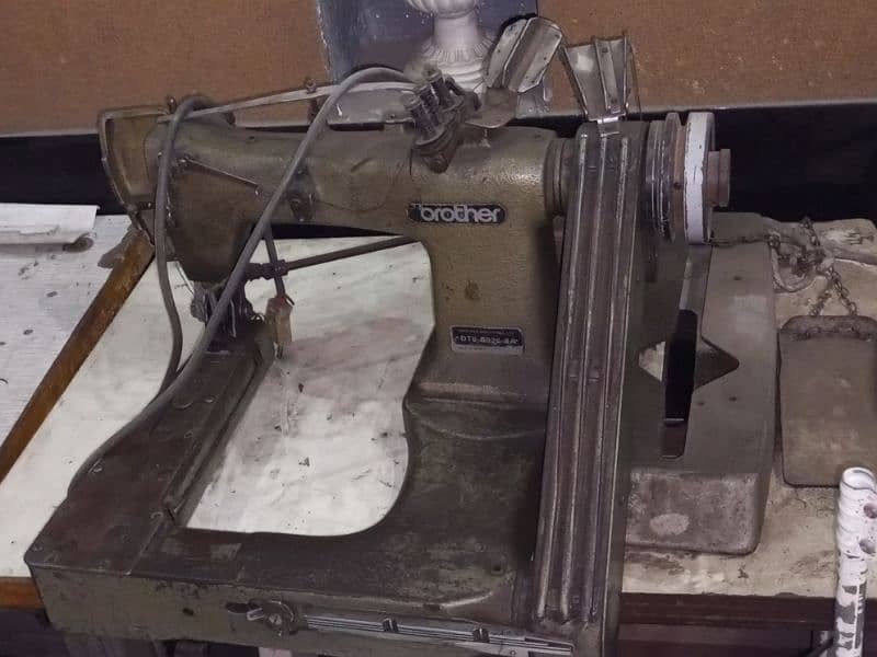 Juki sewing  machine 6