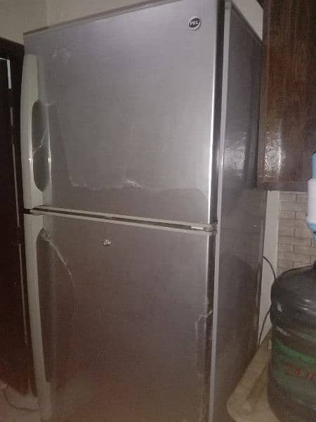 Pell Full Size fridge 0