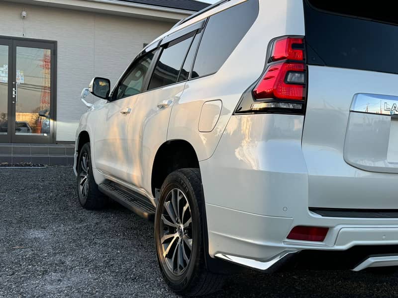Toyota Landcruiser prado txl 2019 4.5 grade 7 seater sunroof beige 10