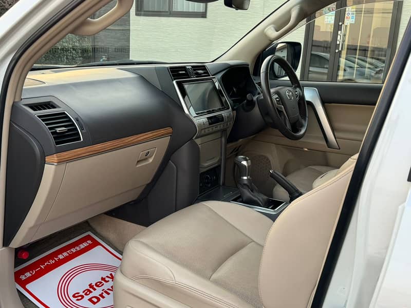 Toyota Landcruiser prado txl 2019 4.5 grade 7 seater sunroof beige 18